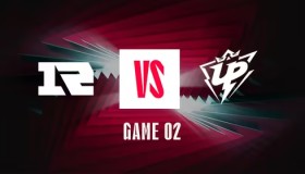 【专访BLG经理】谈阵容磨合：“我们不在乎常规赛，目标只有S赛”。